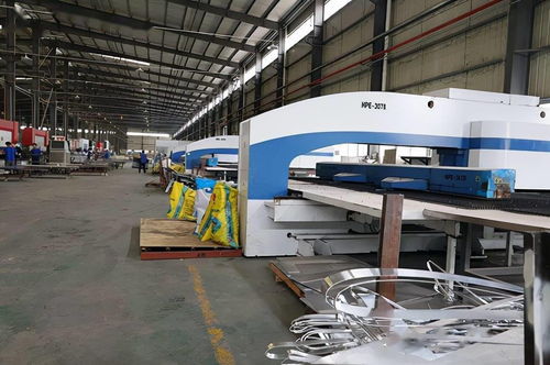 走近歐斯寶制造工廠,揭秘頂墻定制 智造 升級之路